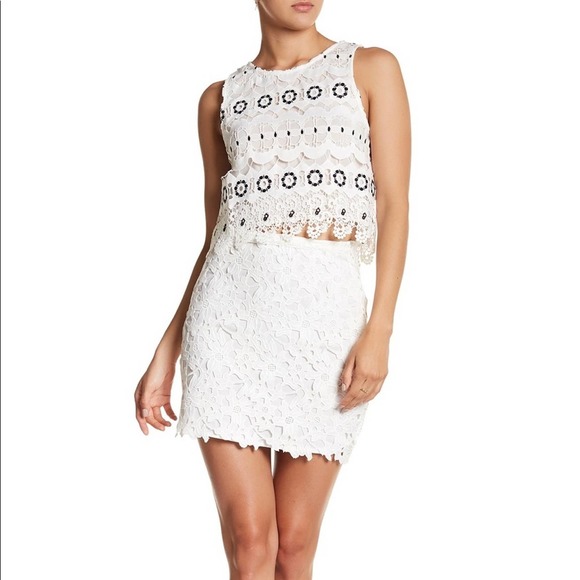 Lovers + Friends Kiss Me Chunky Lace Mini Skirt - Picture 1 of 7
